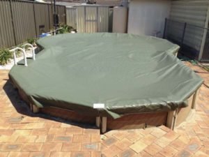 The Shutdown cover can be fitted to above-ground pools