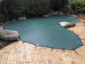 Leaf cover on complicated pool